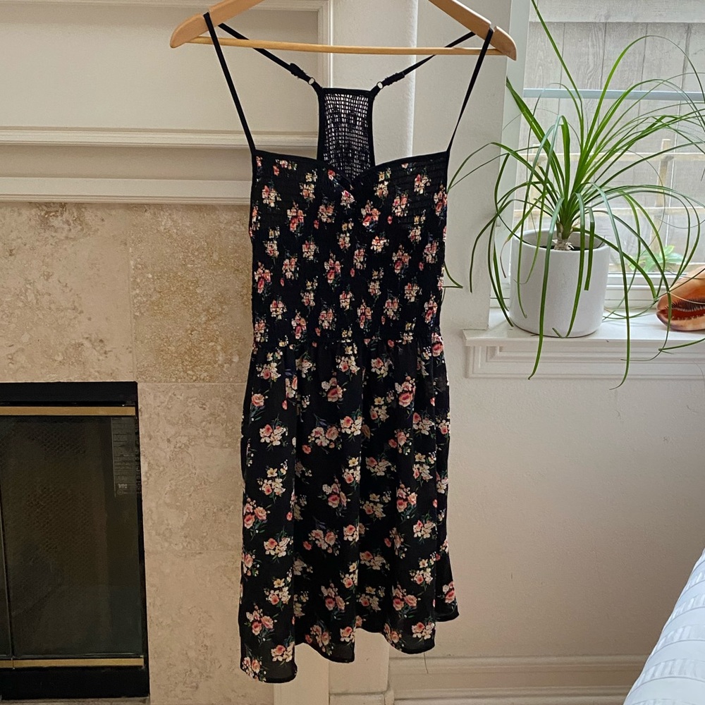 Xhileration black floral print sundress adjustable spaghetti straps racer back M
